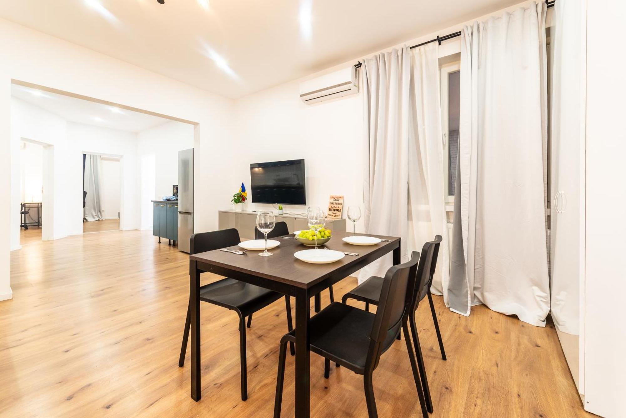 Ultracentral Spacious Apartment 4Br Bucharest Exterior photo
