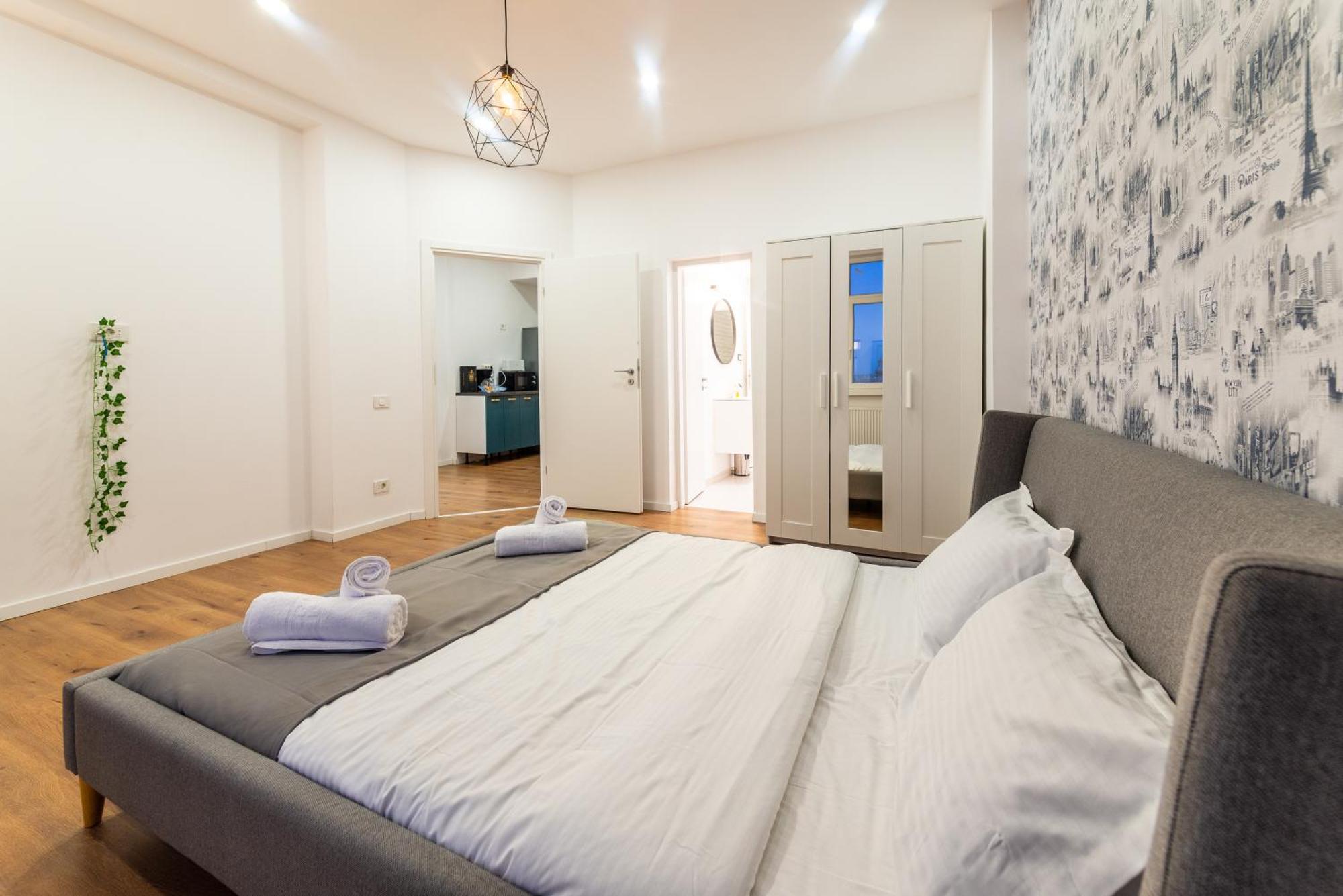 Ultracentral Spacious Apartment 4Br Bucharest Exterior photo